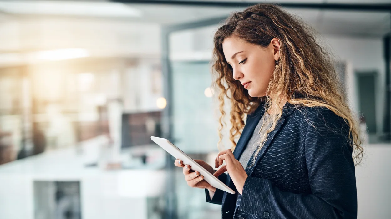 How Can Businesses Sell Banner Advertising Space on Their Own Websites Effectively?