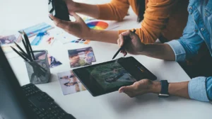 What Are the Differences Between Programmatic Advertising and Traditional Banner Advertising Methods?