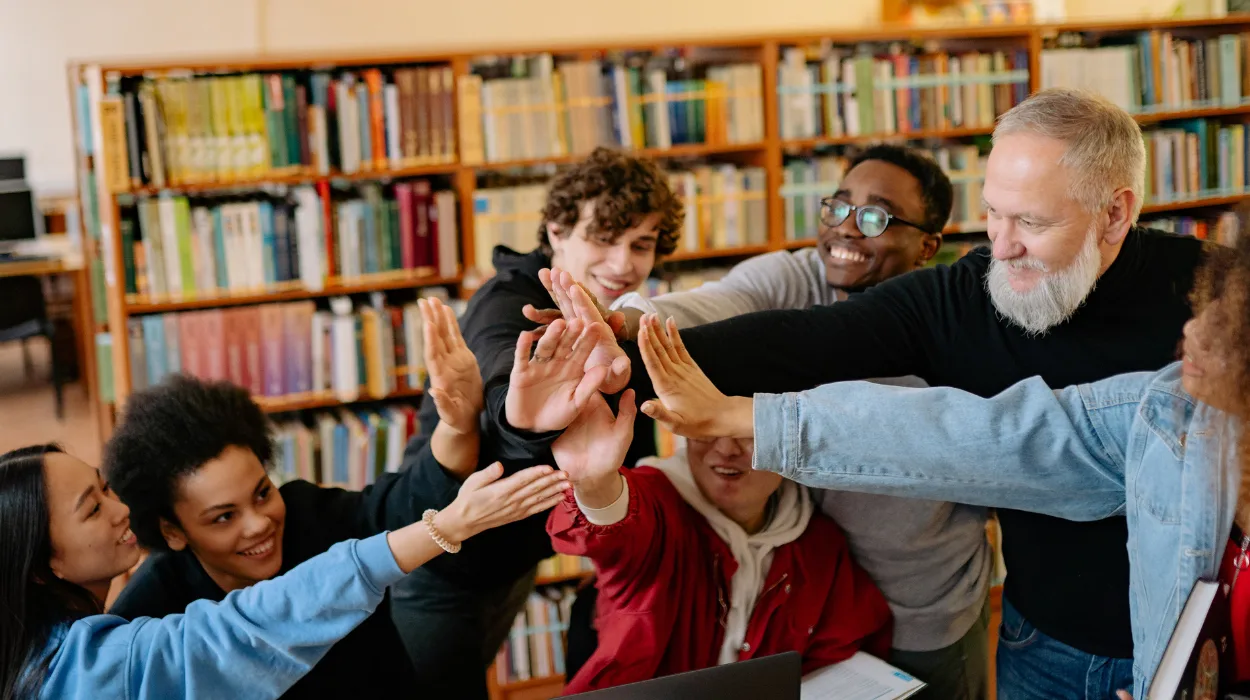 Why High Growth Tech Firms Prioritize Media Alliances Over Facebook Ad Spend