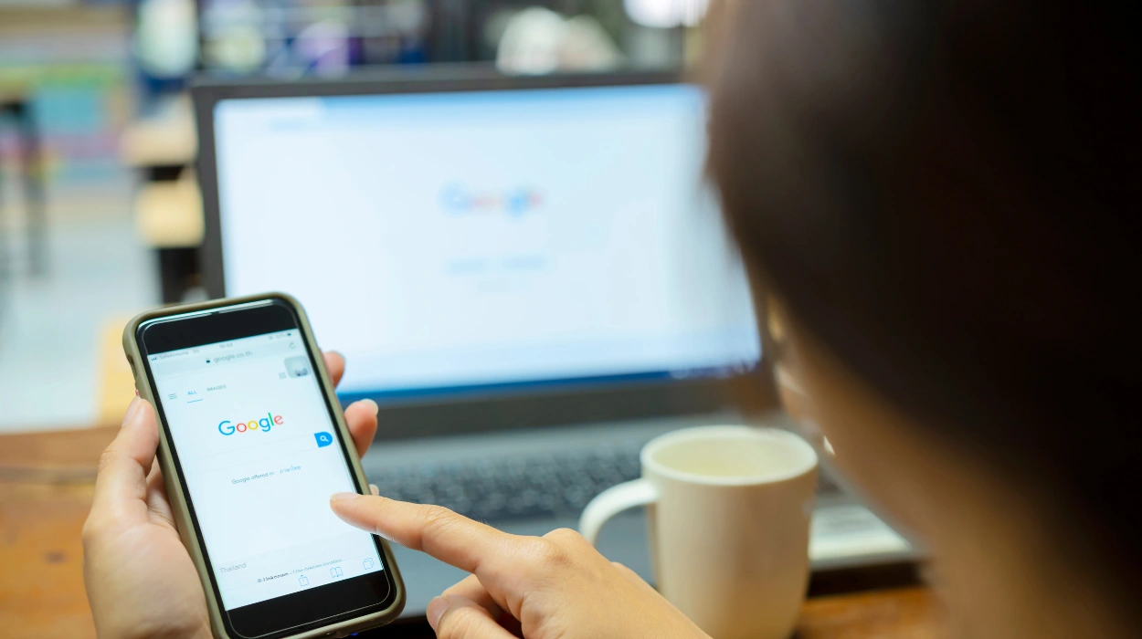How Banks Nurture Loan Leads Using Informational Display Ads