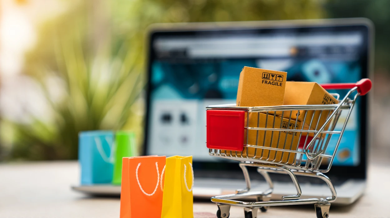 How E-commerce Platforms Influence Buying Decisions Using Remarketing Ads
