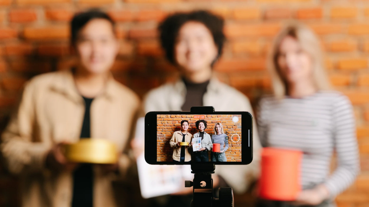 How Tech Companies Promote Product Launches Using Banner Advertising