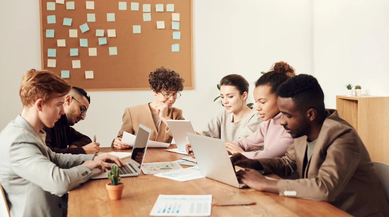 Why SaaS Companies Use Banner Ads for Scalable User Acquisition