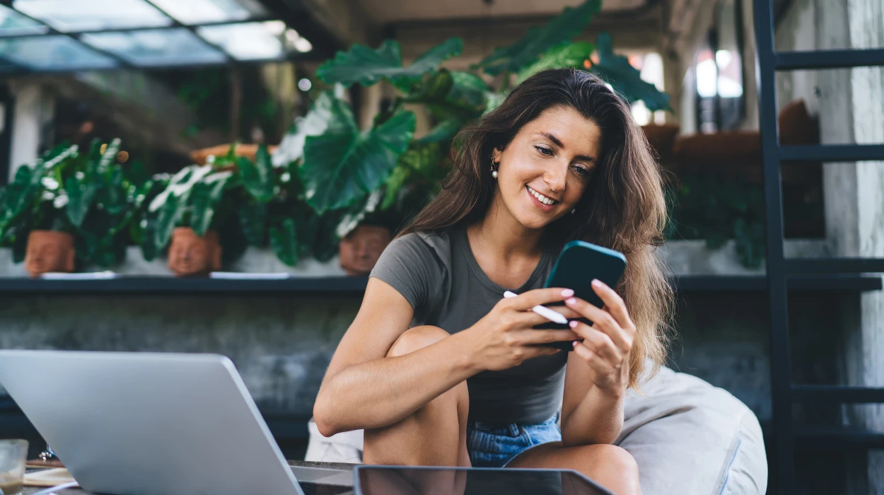 How Cafes Increase Foot Traffic Using Display Ads