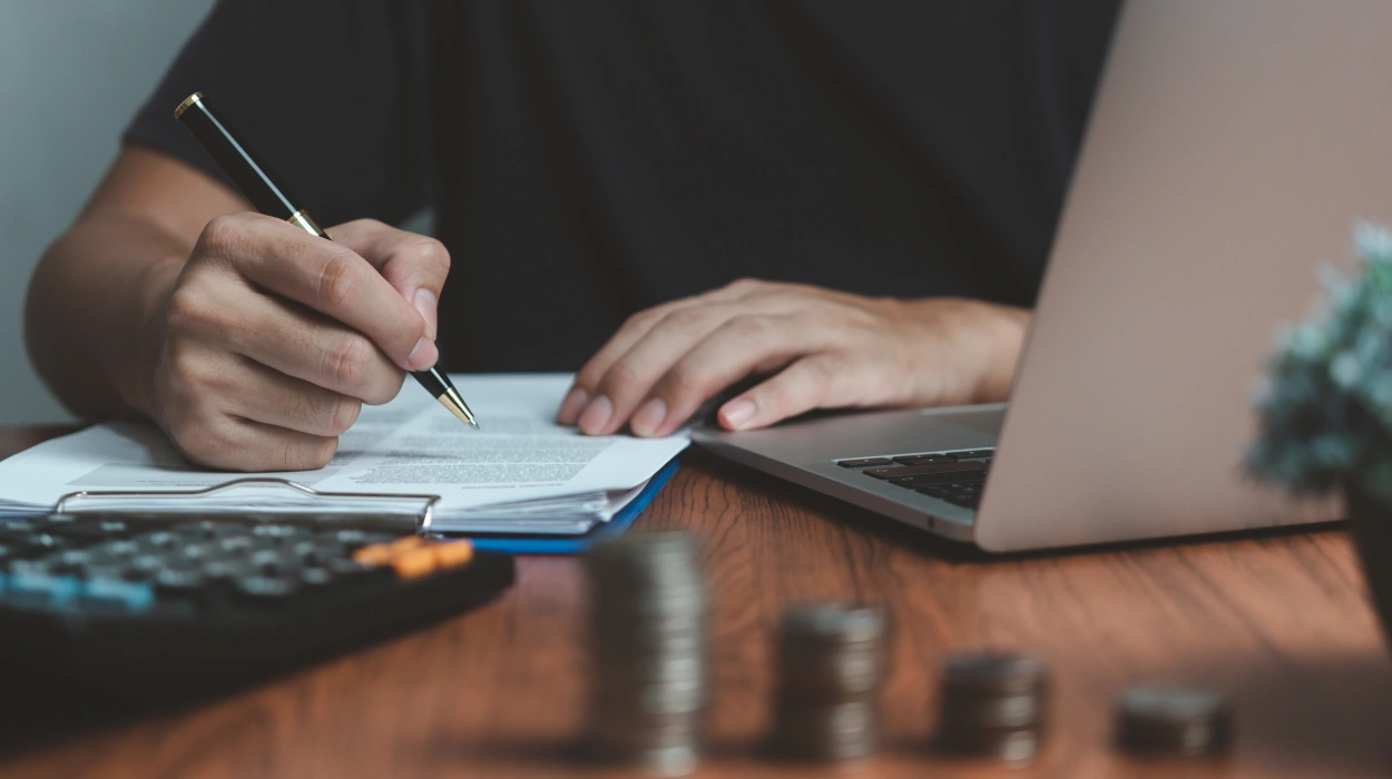 How Finance Companies Build Trust Using Security-Focused Banner Ads
