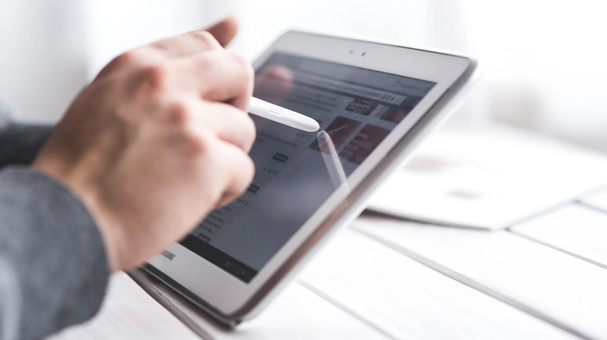 How Food Delivery Apps Nurture Users Using Offer-Based Banner Ads