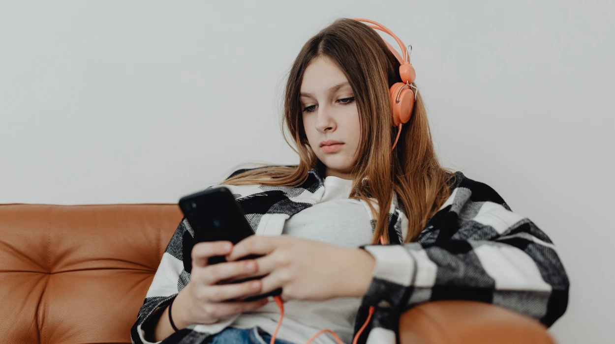 How Music Platforms Increase Streams Using Banner Ads
