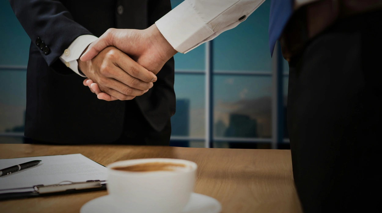 Why B2B Banner Ads on UK News Sites Outperform LinkedIn Sponsored Posts for Intent