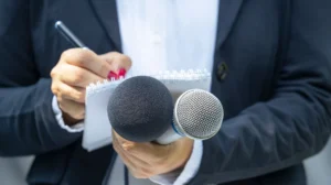 Timing Your Announcement: When to Use a Press Wire vs. Pitching Tech Journalists Under Embargo