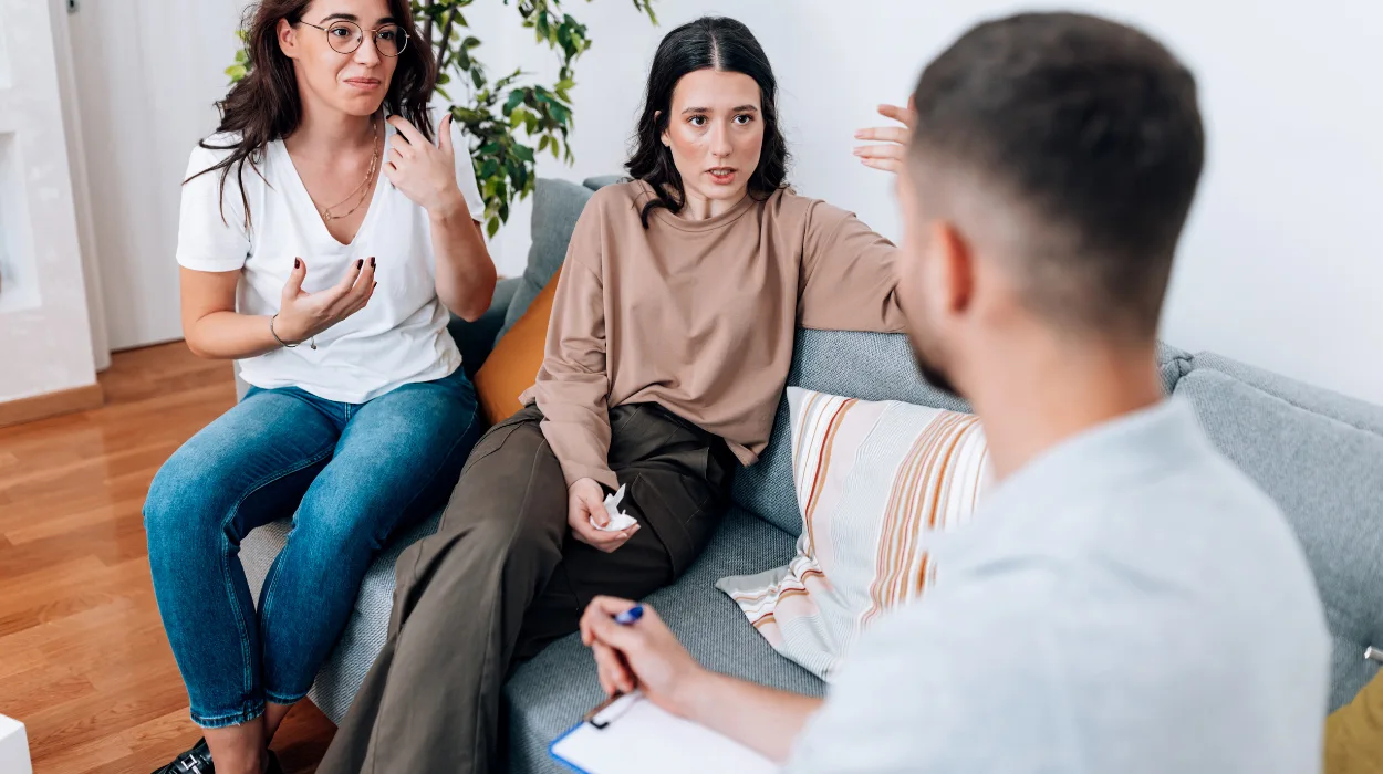 Crisis Communication Frameworks: Issuing Rapid Statements to Retain Guest Loyalty Fast