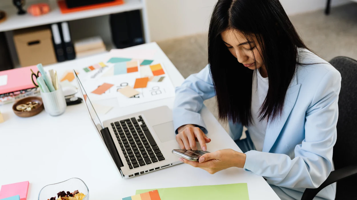 What Makes Sponsored Content Outperform Display Ads?